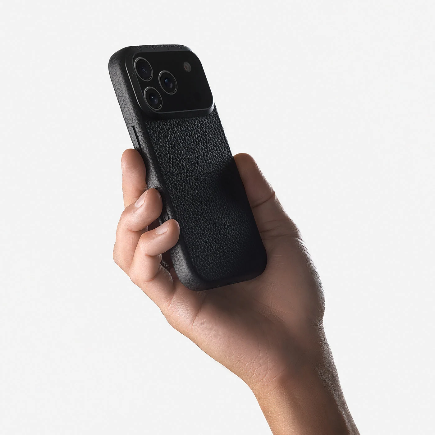 iPhone Case 18 & 17 &mdash; Full-Grain Leather Black view 4
