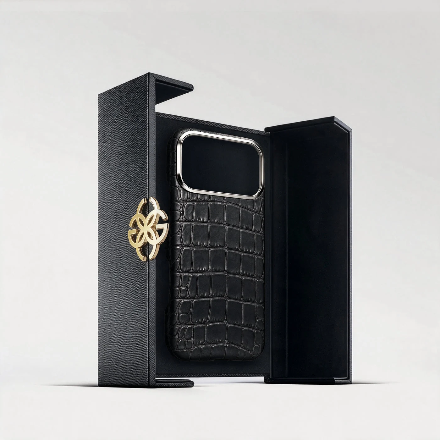 iPhone Case 18 & 17 &mdash; Alligator Black view 14